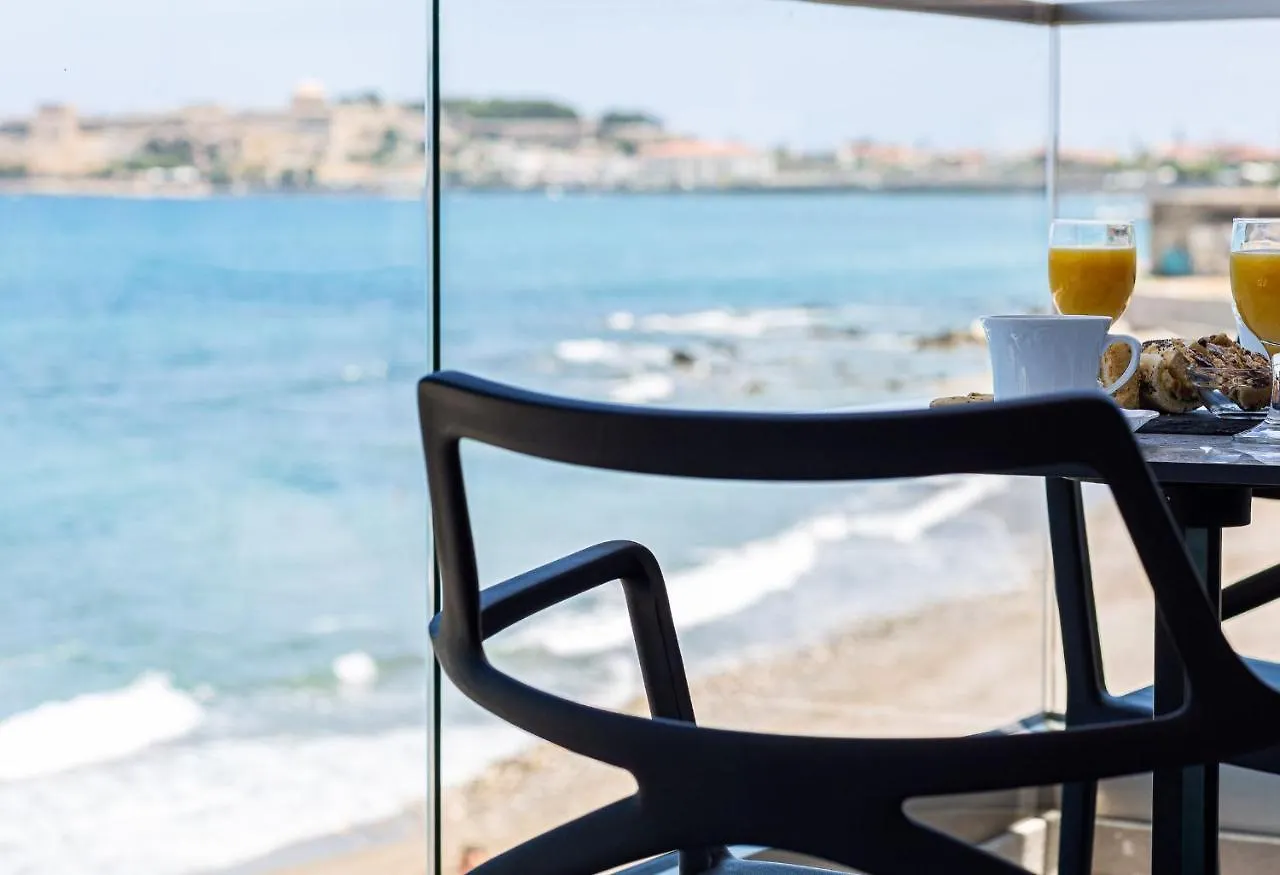 North Coast Seaside Suites Ретимно