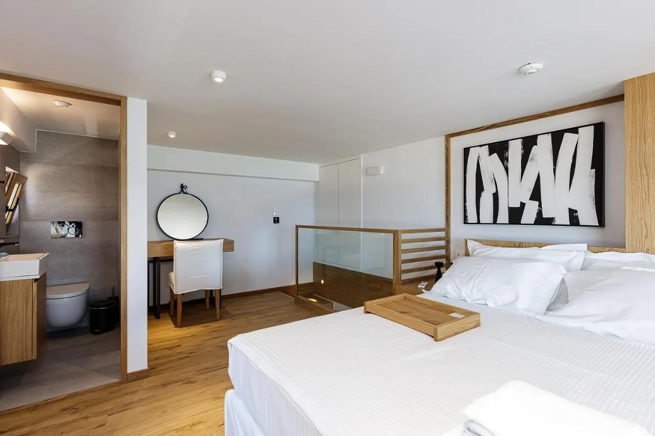 מלון העיירה רתימנו North Coast Seaside Suites