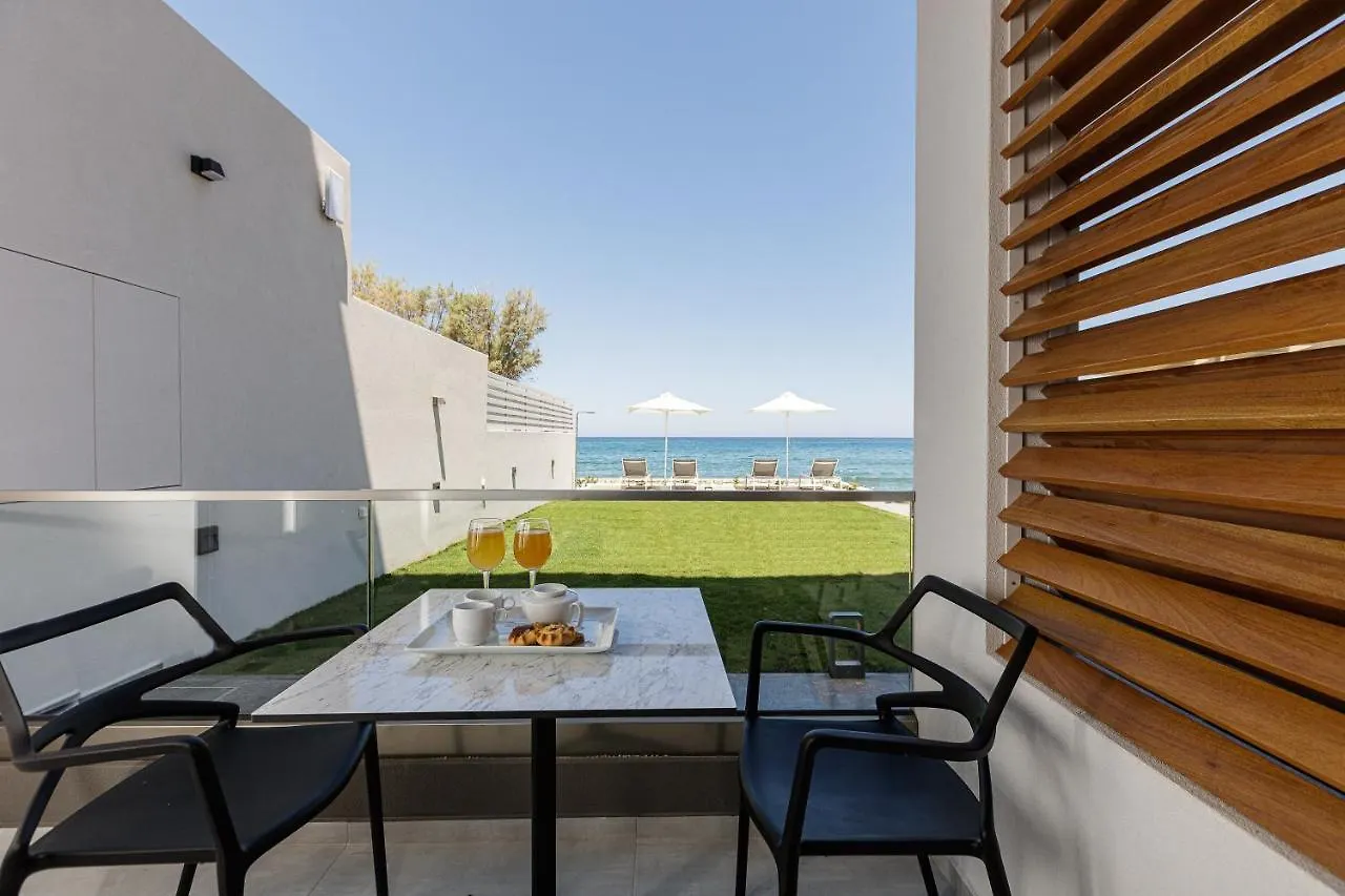 **** מלון העיירה רתימנו North Coast Seaside Suites יוון